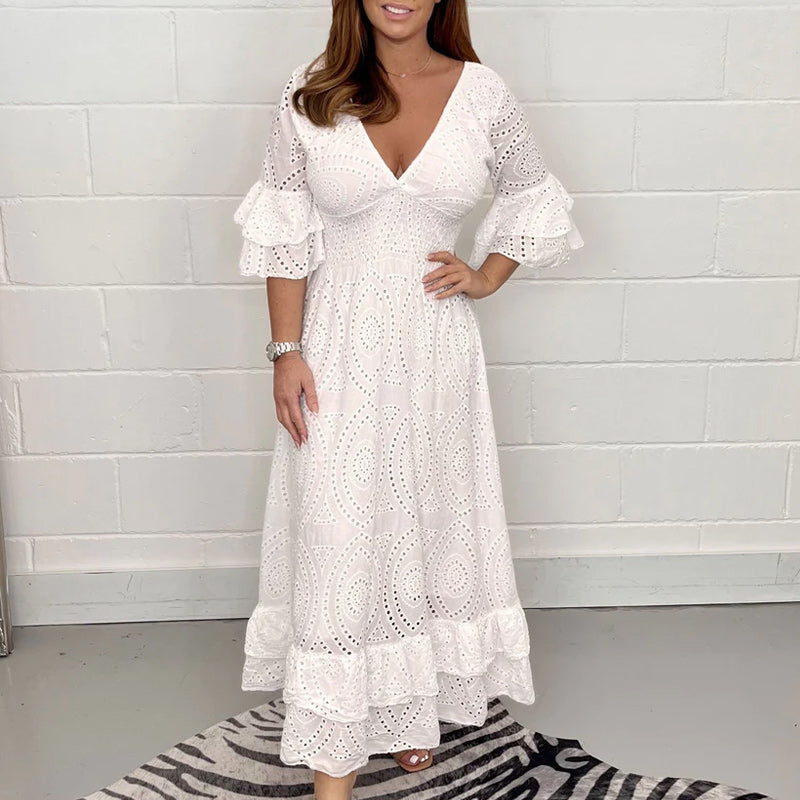 Kallie | Midikleid mit bestickten Anglaise-Rüschen an den Ärmeln