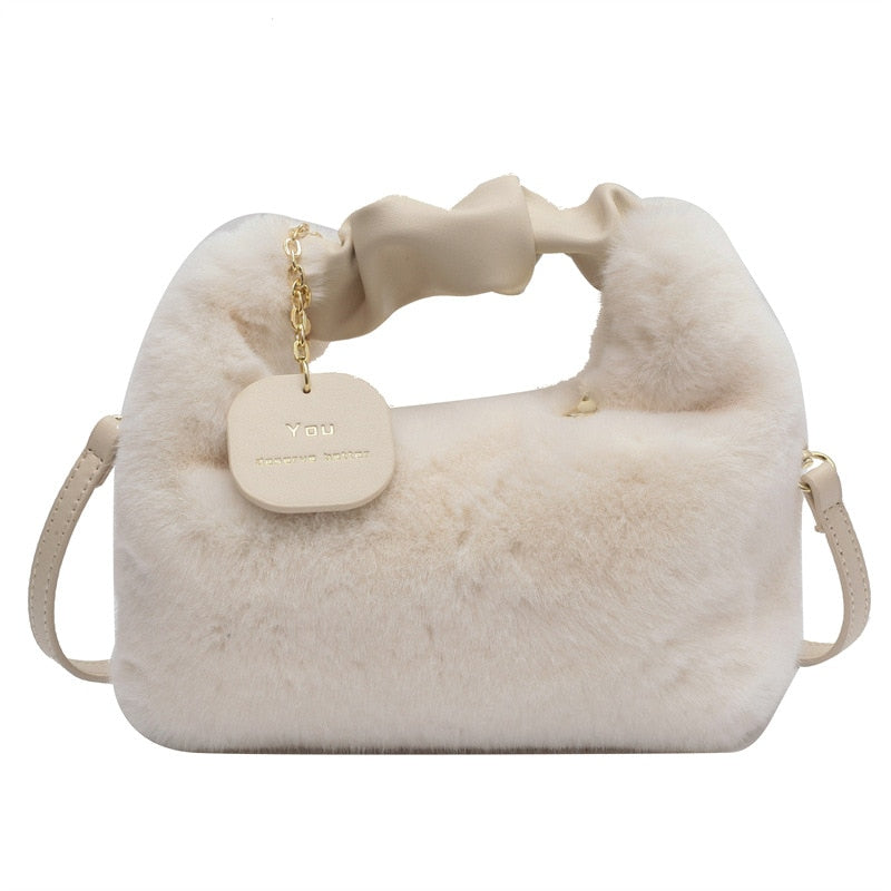 Lisa | Stylish Flauschige Handtasche