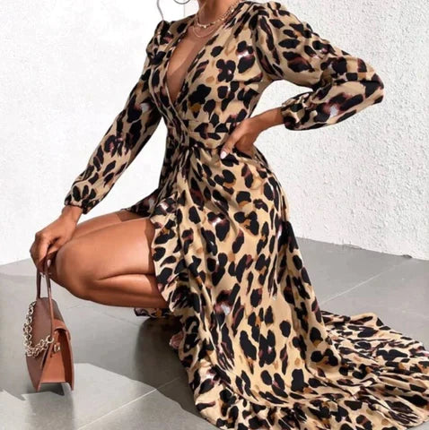 Gwendolin | Kleid mit V-Ausschnitt