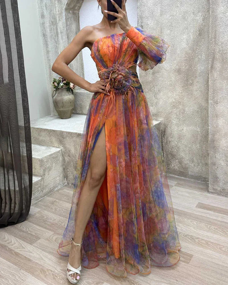 Hazel | Kleid mit einer entblößten Schulter