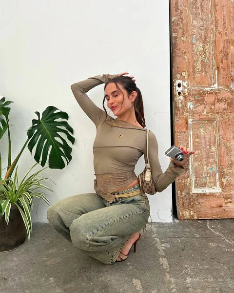 Gabbi | Das langärmelige rosa Oberteil mit Paillettenmuster