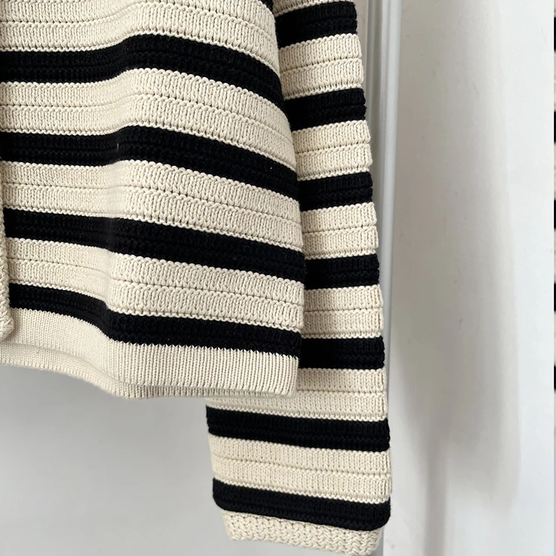 Loes™ | Gestreifter modischer Cardigan